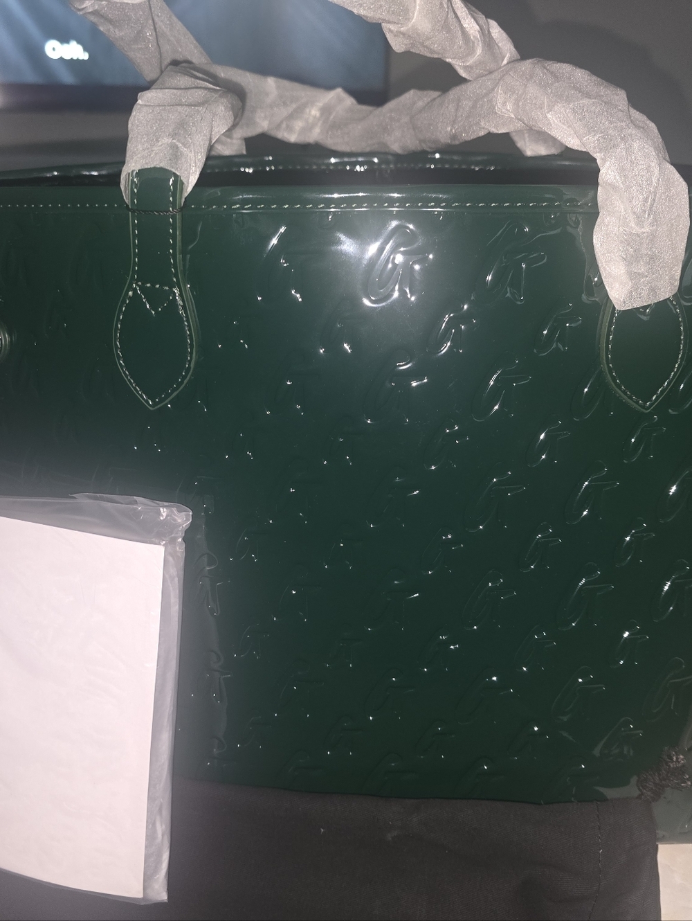 *BRAND NEW* Glossy Emerald Tote Bag with Pouch - Women Bags - Picture 4 of 6